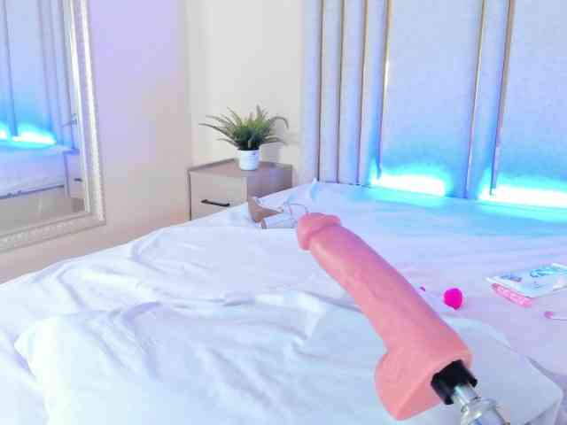 TaniaMilan webcam