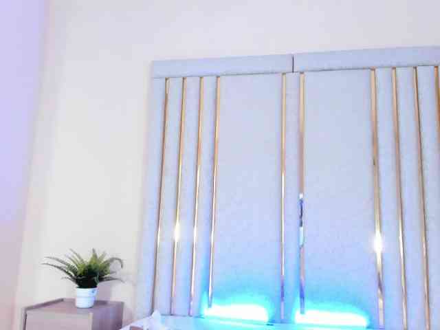 TaniaMilan webcam
