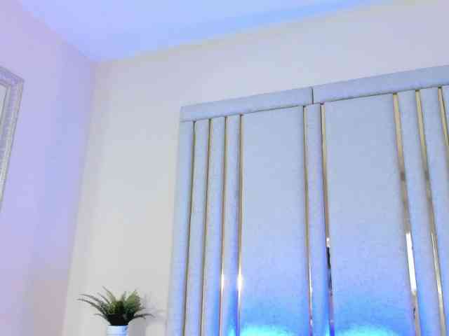 TaniaMilan webcam