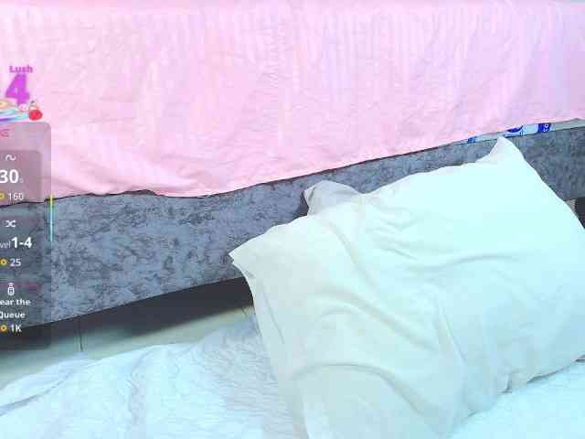 TaniaMilan webcam