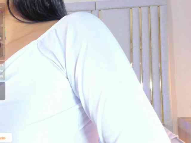 TaniaMilan webcam