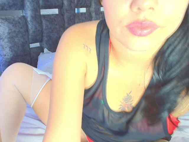 TaniaMilan webcam