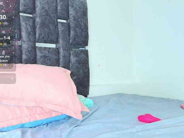 TaniaMilan webcam