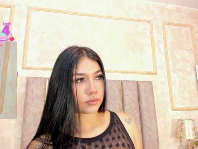 TaniaMilan webcam