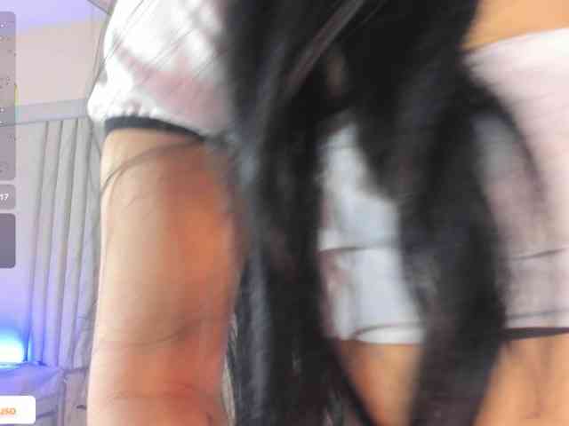 TaniaMilan webcam