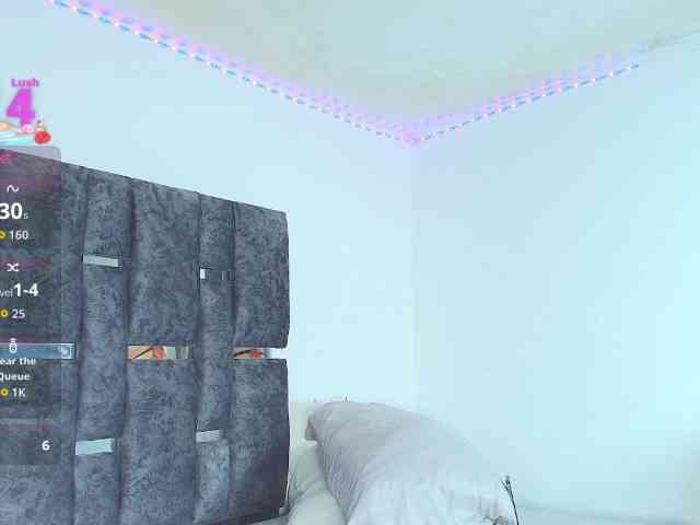 TaniaMilan webcam
