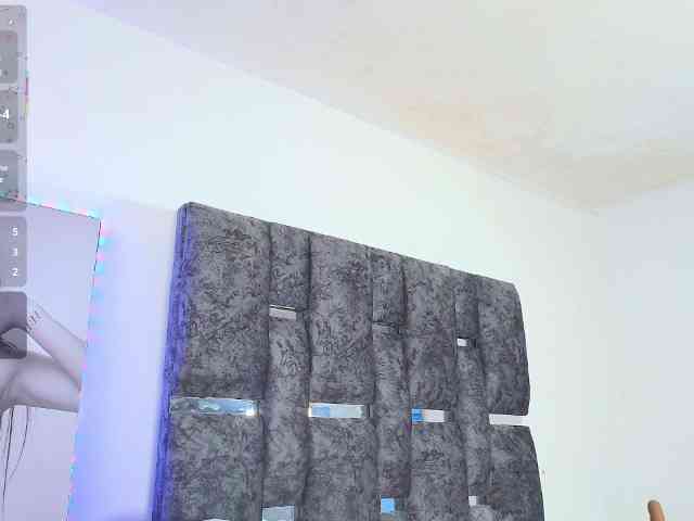 TaniaMilan webcam