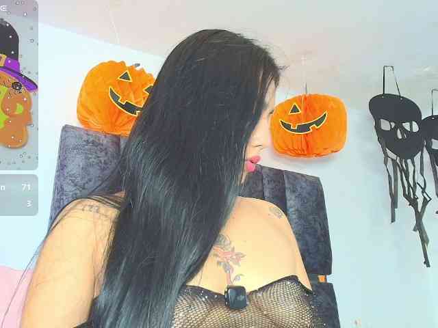 TaniaMilan webcam