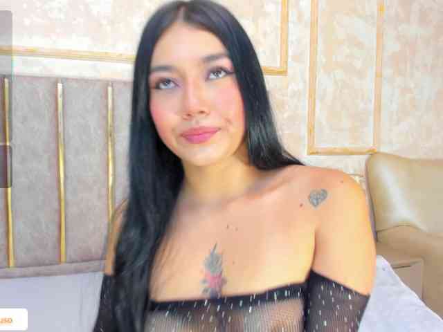 TaniaMilan webcam