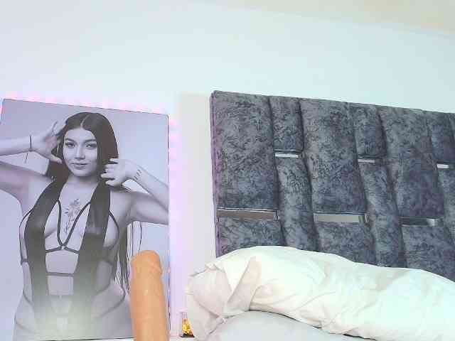 TaniaMilan webcam