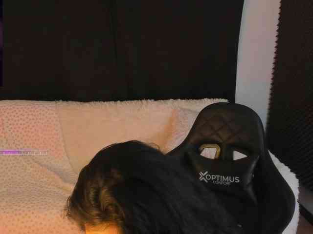 Rosario215a Live Webcam on BongaCams