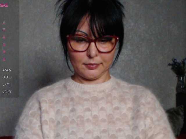 AlexEdythe's BongaCams show and profile