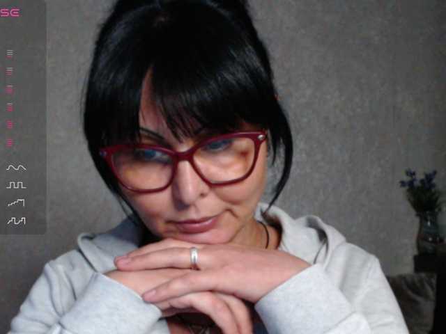 AlexEdythe's BongaCams show and profile