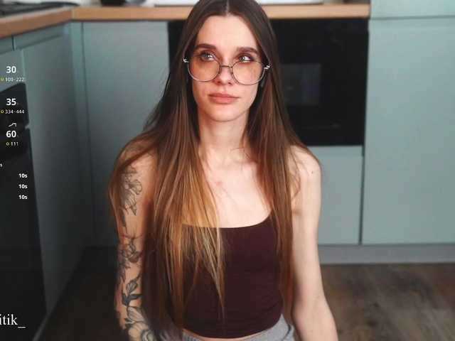 Damkiky's BongaCams show and profile