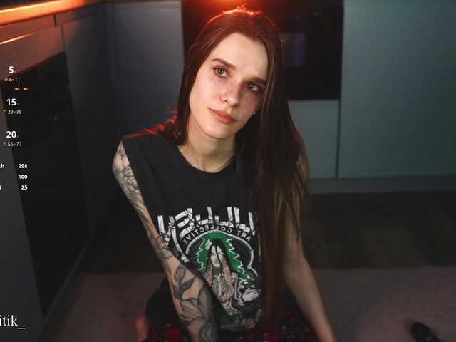 Damkiky's BongaCams show and profile