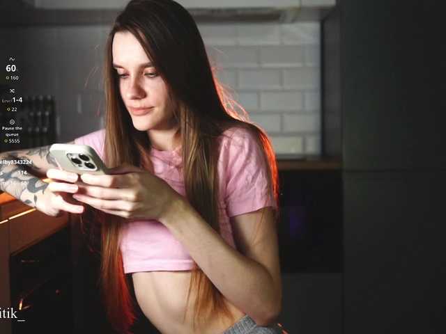 Damkiky's BongaCams show and profile