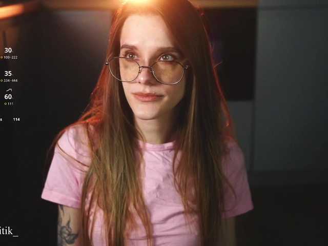 Damkiky's BongaCams show and profile