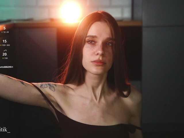 Damkiky's BongaCams show and profile