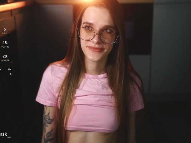 Damkiky's BongaCams show and profile