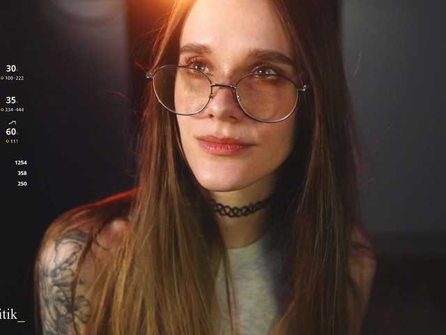 Damkiky's BongaCams show and profile