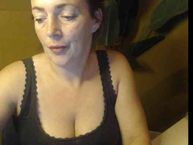 dutchmilf bongacams