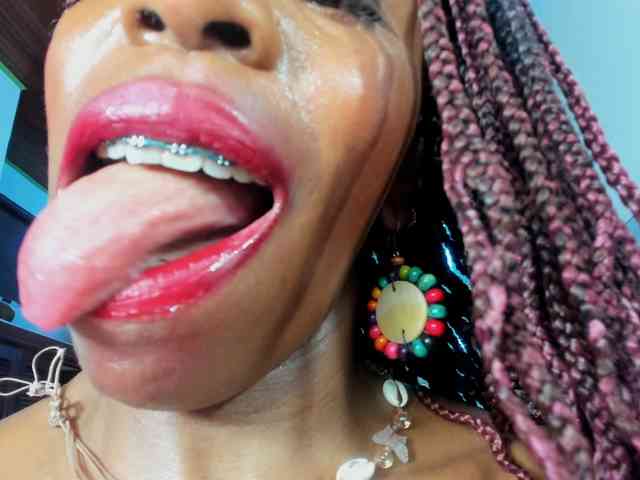 TAYLORR778 webcam