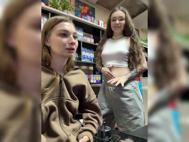 naked livechat Sofi-edvige