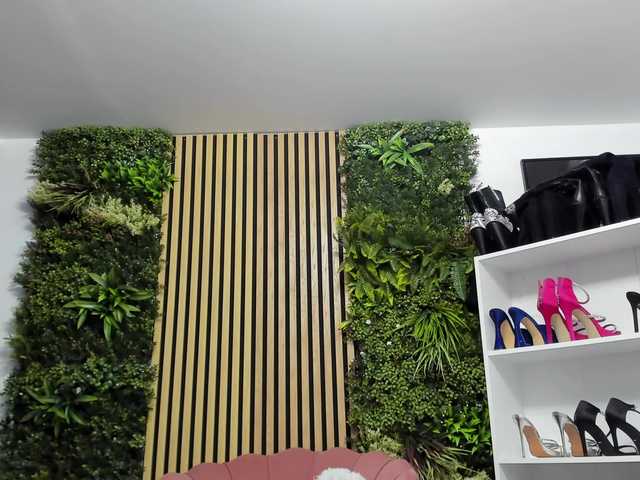 Sweetcherry30's BongaCams show and profile