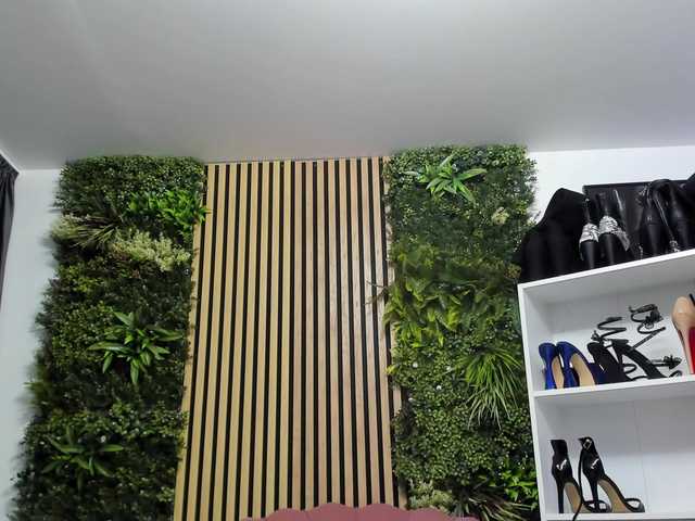 Sweetcherry30's BongaCams show and profile