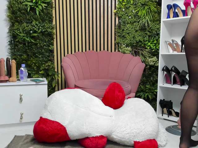 Sweetcherry30's BongaCams show and profile