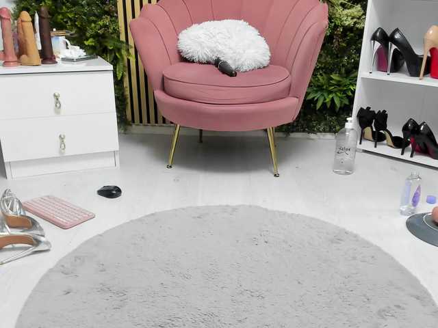 Sweetcherry30's BongaCams show and profile