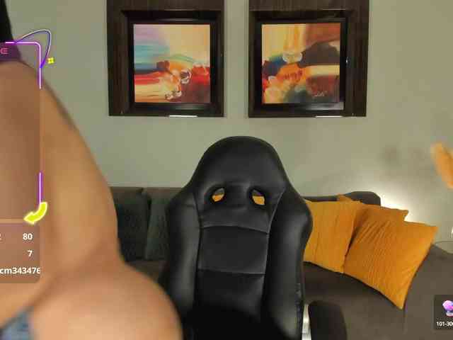 PuiYee1 webcam