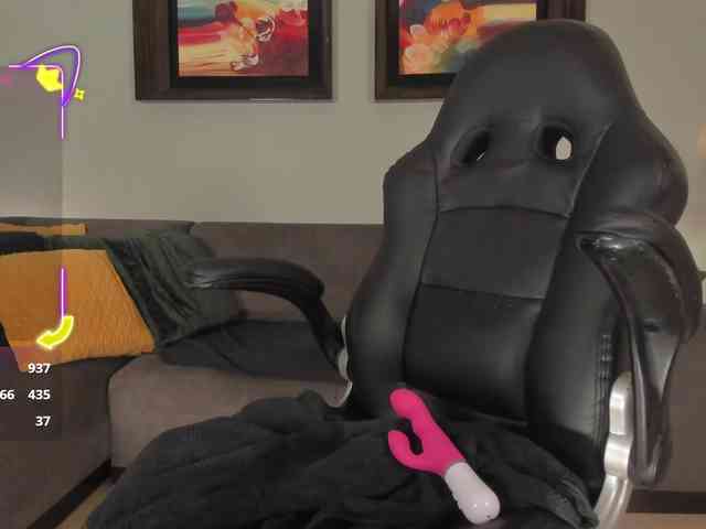 PuiYee1 webcam