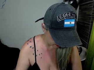 EmmaRizzoo Porn Show