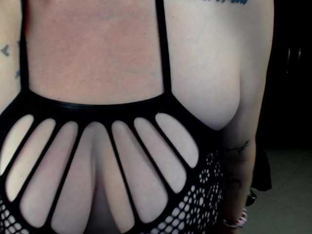  EmmaRizzoo chat room