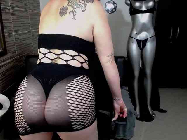 EmmaRizzoo webcam