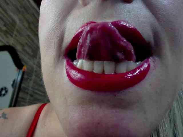 EmmaRizzoo webcam