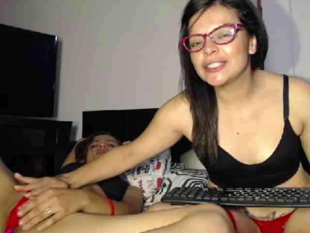 lesbifelinas webcam