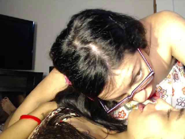 lesbifelinas webcam