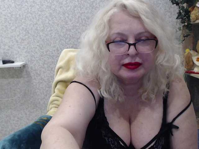 Alek-Sandra's BongaCams show and profile