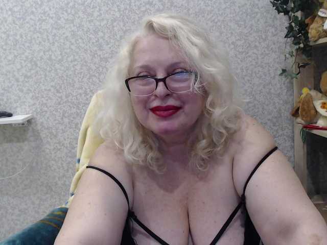 Alek-Sandra's BongaCams show and profile