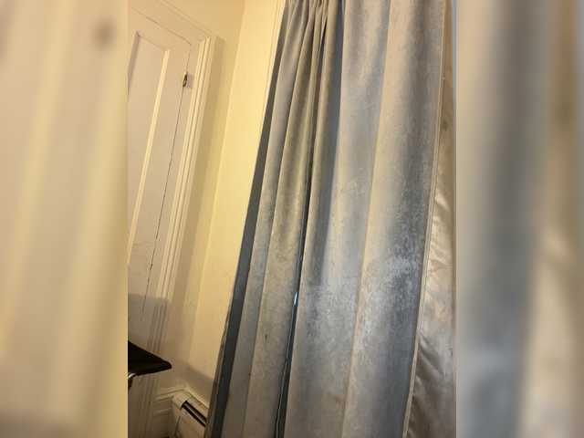 Sexyred3141-1's BongaCams show and profile