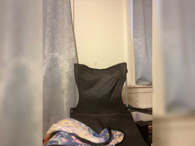 Sexyred3141-1's BongaCams show and profile