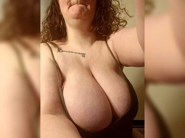 Sexyred3141-1 from BongaCams is Freechat