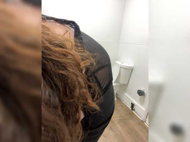 Sexyred3141-1's BongaCams show and profile