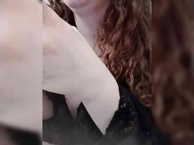 Sexyred3141-1 webcam