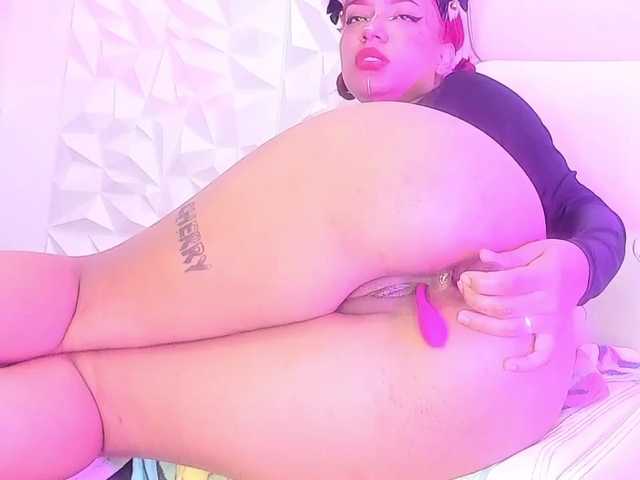 kitty-wine's BongaCams show and profile