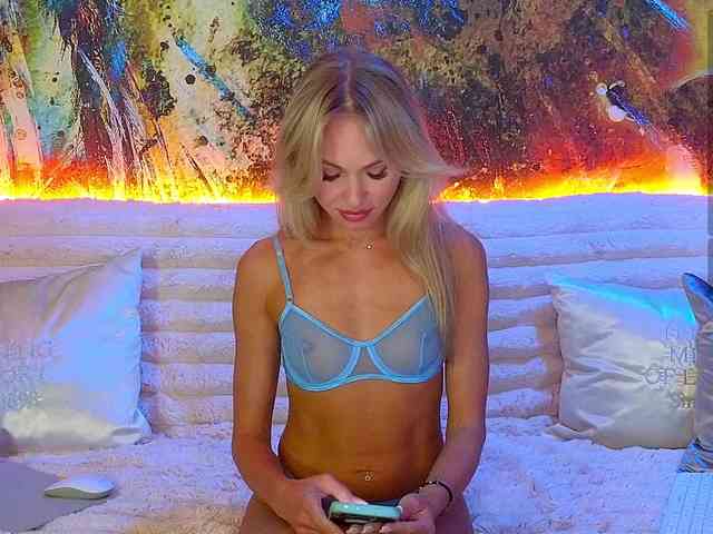 RudeGirl webcam