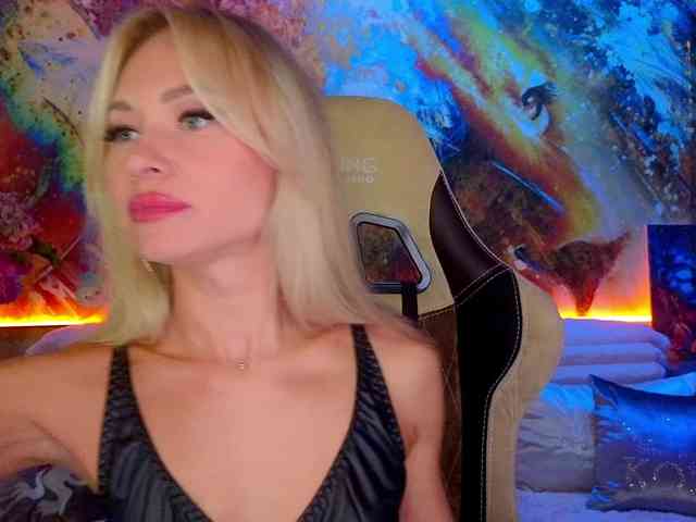 RudeGirl webcam