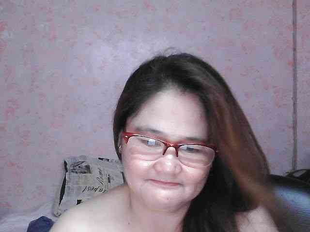NICEtitspinay webcam